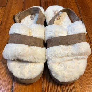 Koolaburra UGG Fuzz'd Out Adjustable Slide Sandals size 10 NWT